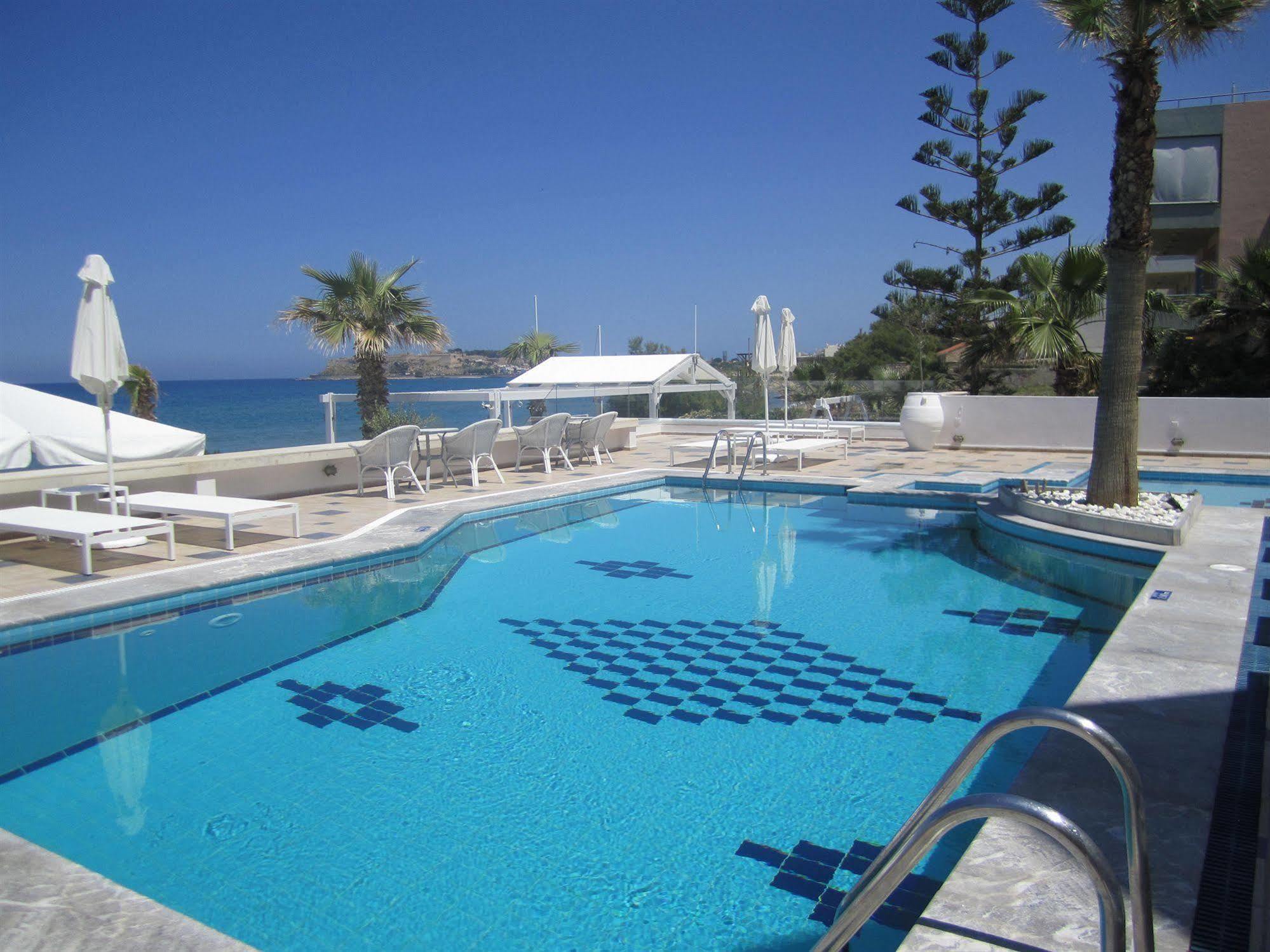 Petradi Lounge 4*